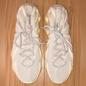 Yeezy 450 Cloud White